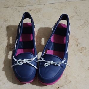 CROCS Navy and Pink Flats with White Accents
